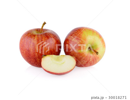 red apple isolated on white background 30018271