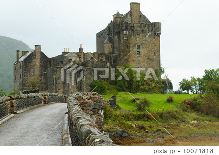 Eilean Donan castle panorama, Scotland 30021818
