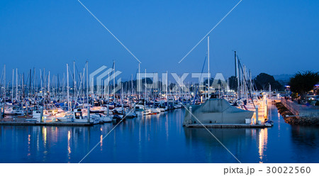 カリフォルニア州モントレー フィッシャーマンズ・ワーフ カリフォルニア州モントレー フィッシャーマンズ・ワーフ 30022560