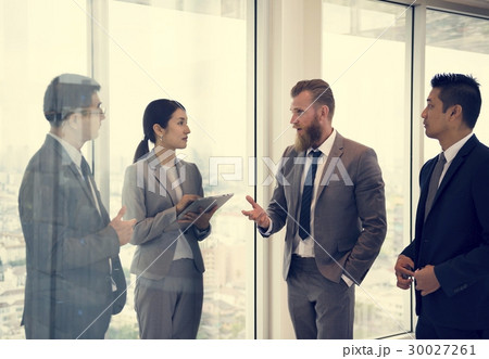 Business Discussion Meeting Presentation Briefing Business Discussion Meeting Presentation Briefing 30027261