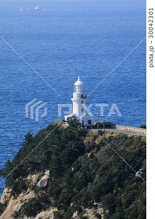西部林道から見た屋久島灯台 西部林道から見た屋久島灯台 30042301