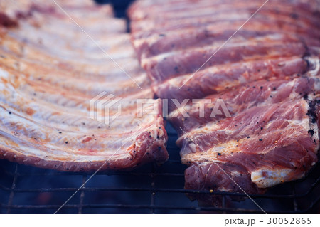 meat on the grill BBQ grilled rib 30052865