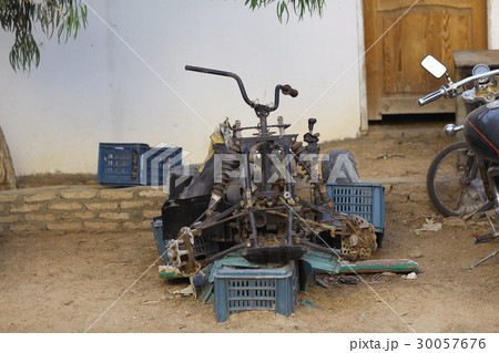 Car Scrap metal outdoor 30057676