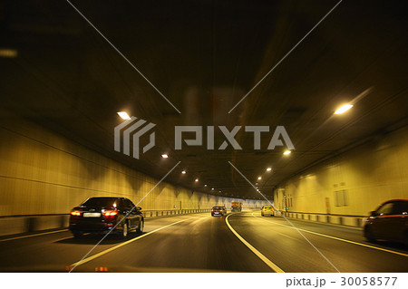 tunnel road car city blur 30058577