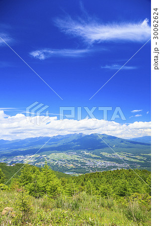 入笠山山頂から望む八ヶ岳　長野県富士見町 30062624
