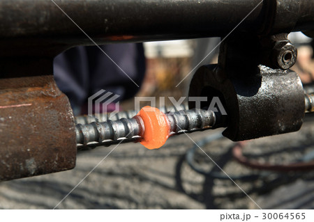 鉄筋継手圧接 鉄筋継手圧接 30064565