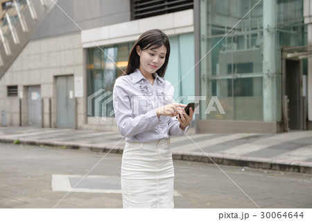 Young asian business woman Young asian business woman 30064644
