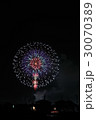 夏祭り　花火　縦構図 30070389