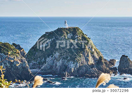 鹿児島県 佐多岬灯台と太平洋 鹿児島県 佐多岬灯台と太平洋 30072296