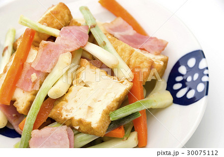 島らっきょうと厚揚げの炒め物 島らっきょうと厚揚げの炒め物 30075112