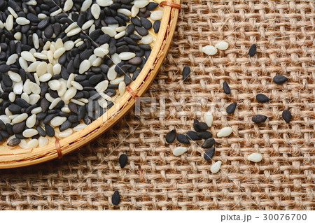 Black and white sesame seed in basket Black and white sesame seed in basket 30076700