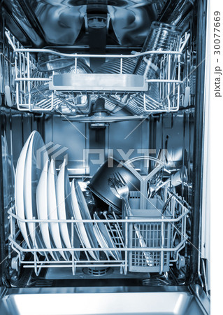Open dishwasher machine Open dishwasher machine 30077669