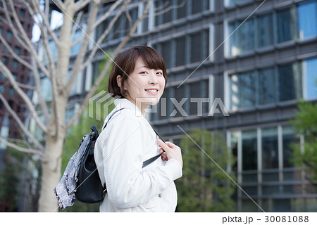 東京 観光 女性 東京 観光 女性 30081088