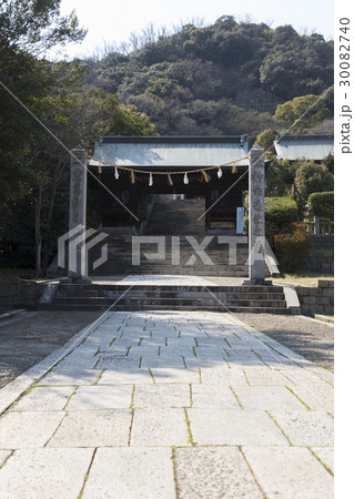 沼名前（ぬなくま）神社参道と楼門 30082740