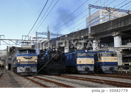 高崎鉄道ふれあいデーにて展示の機関車 30082779