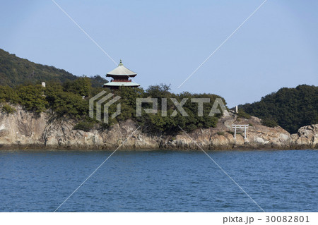 鞆の浦の弁天島と弁天堂 30082801