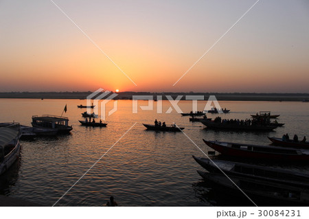 ガンジス川の夜明け ガンジス川の夜明け 30084231