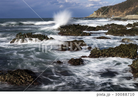 冬の日本海 能登半島 曽々木海岸 冬の日本海 能登半島 曽々木海岸 30088710