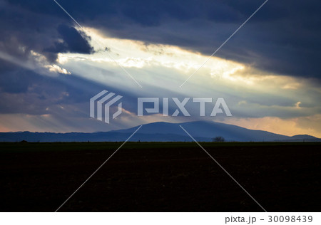 An inclined beam over the landscape 30098439