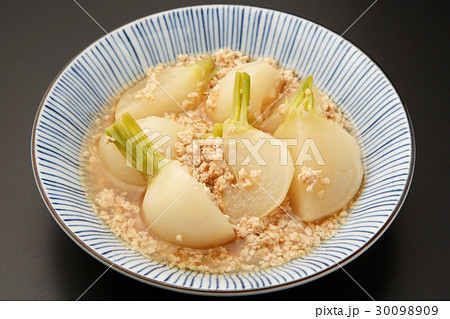蕪の鶏そぼろ煮 蕪の鶏そぼろ煮 30098909