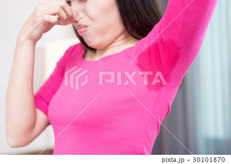 woman with body odor 30101870