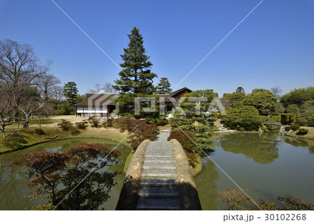 桂離宮　書院と土橋 30102268