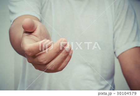 Open hand Open hand 30104579