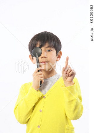 視力検査、小学生（4年生） 30109662