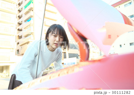 自動車トラブル 自動車トラブル 30111282