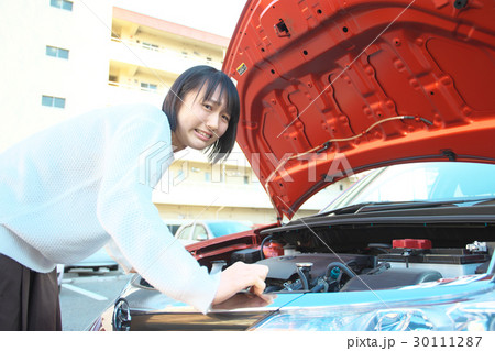 自動車トラブル 自動車トラブル 30111287