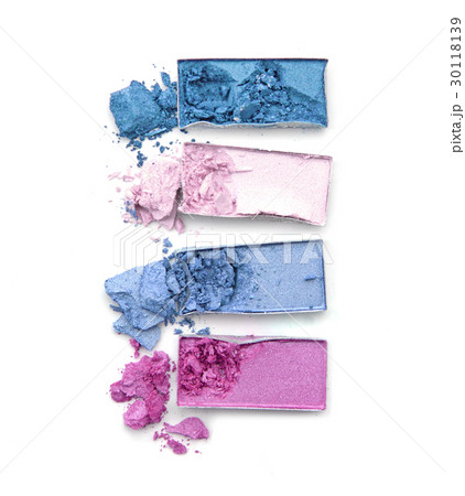 Broken vivid colors eye shadow make up isolated Broken vivid colors eye shadow make up isolated 30118139