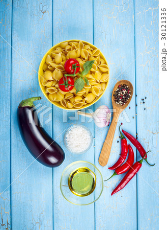 Pasta ingredients 30121336