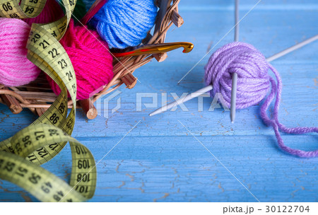 Wool knitting 30122704