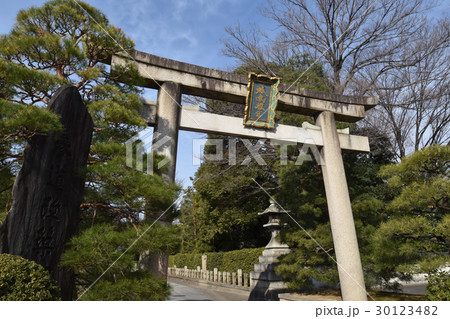 城南宮の鳥居 30123482