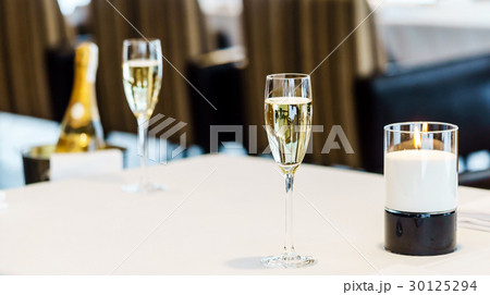 champagne glasses champagne glasses 30125294