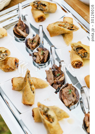 catering food 30126016