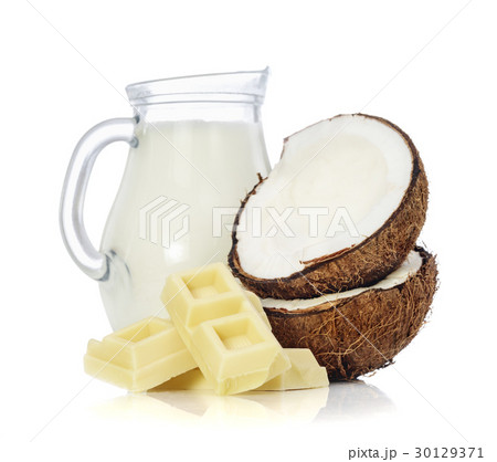 White chocolate pieces, coconut milk in glass jar 30129371