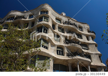 カサ・ミラ 30130449