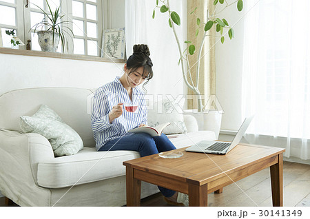 女性のライフスタイル 30141349