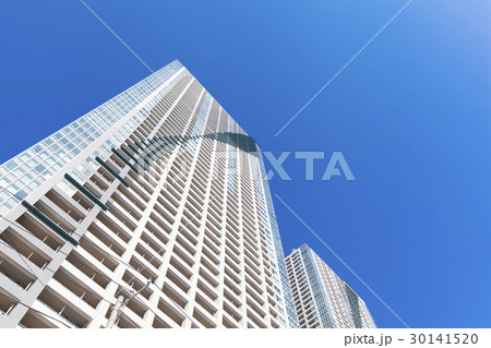 タワーマンションと青空 タワーマンションと青空 30141520