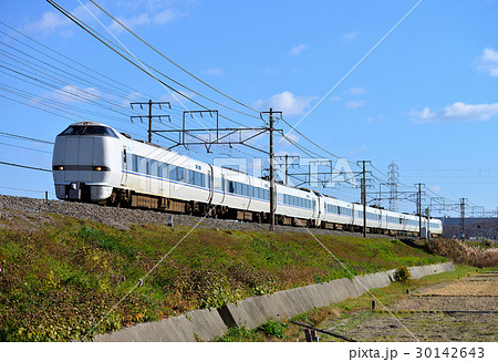 683系特急しらさぎ8両の写真素材 [30142643] - PIXTA