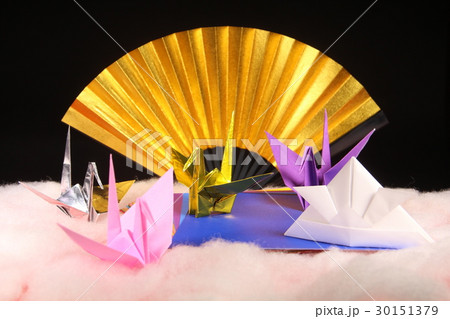 折り鶴と折り紙 30151379