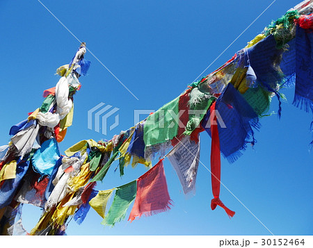 プーンヒルの朝。空が青い プーンヒルの朝。空が青い 30152464