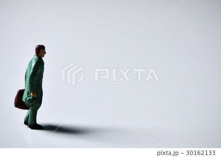 miniature traveler man with suitcase 30162133
