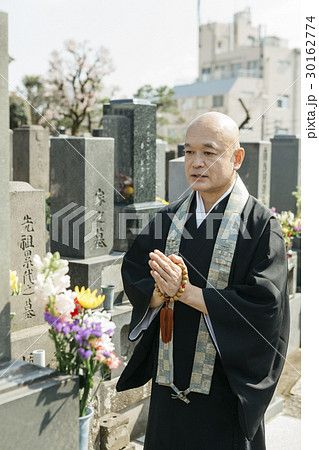 お墓参り 30162774