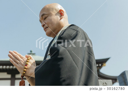 お墓参り 30162780