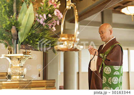お墓参り 30163344
