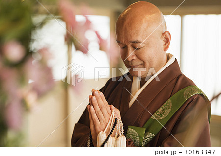 お墓参り お墓参り 30163347