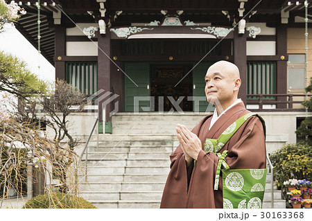 お墓参り お墓参り 30163368