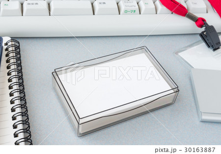 名刺　プラスチック名刺ケース　ビジネス 30163887